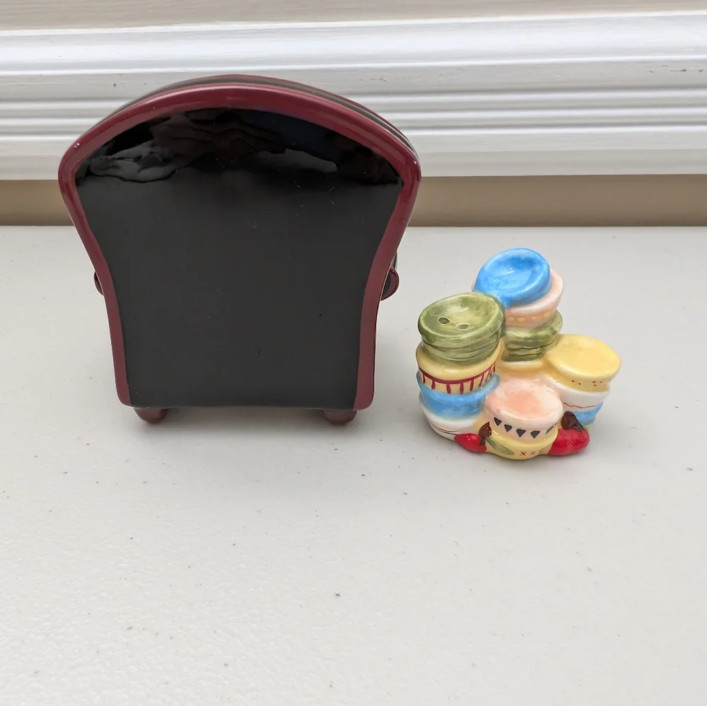 Vintage. Mary Engelbreit Enesco Chair and Bowls Salt and Pepper #478377 - Picture 4 of 6